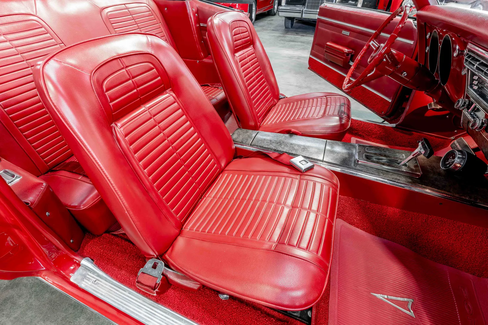  Restored 1968-Pontiac-Firebird-Solar Red-223678L107256--48.jpg